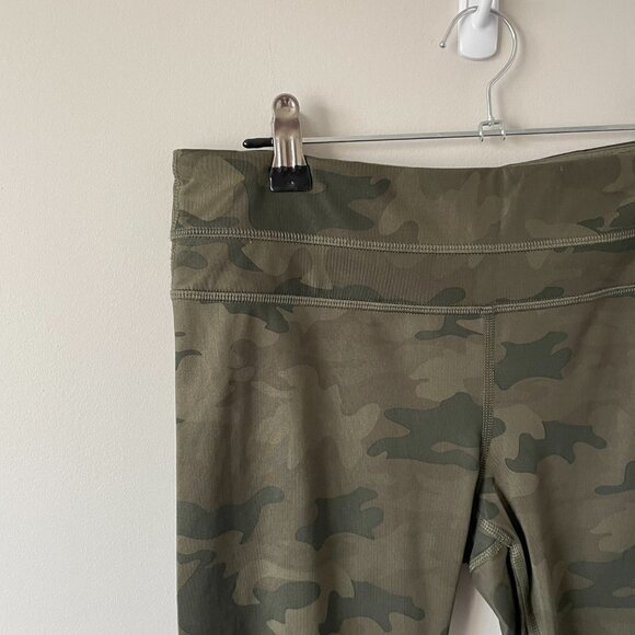 LULULEMON Run Inspire Crop II *All Luxtreme Camo Fatigue Green 6 - Picture 4 of 8